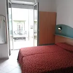 Alga Hotel 3*